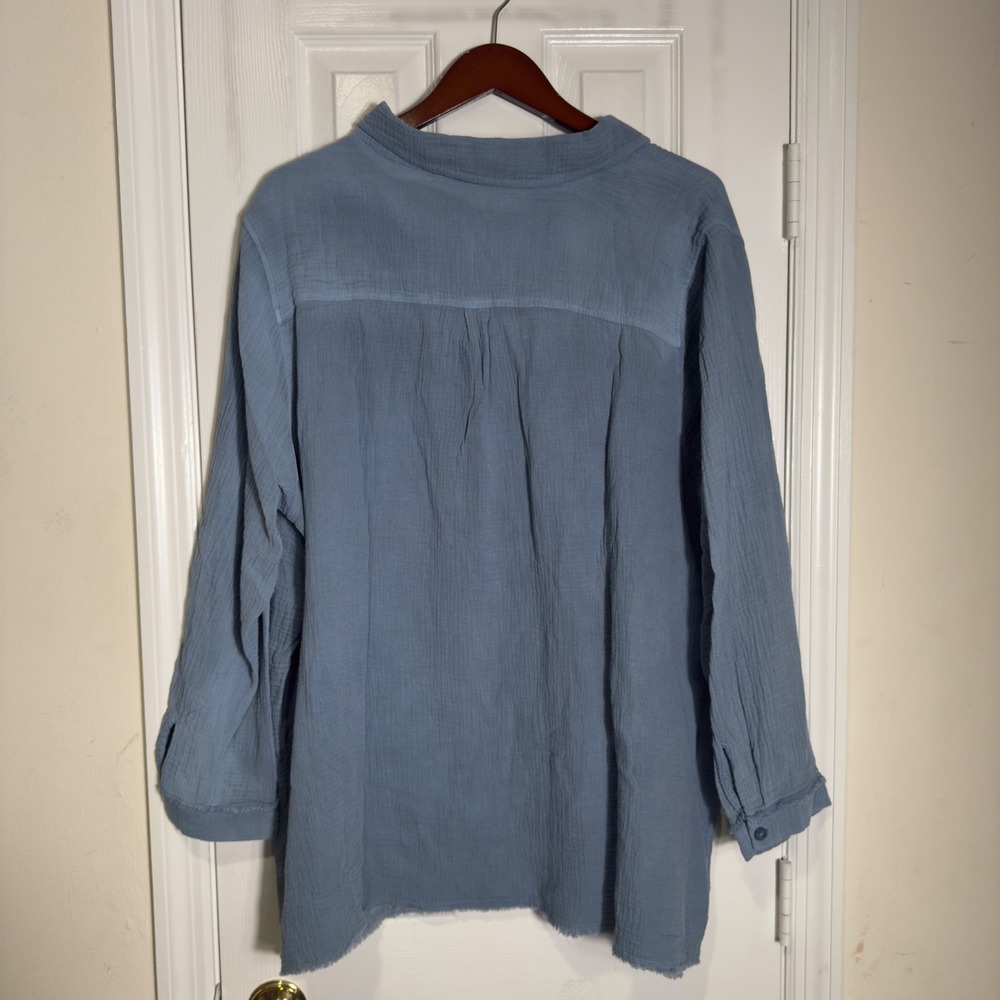 Belle by Kim Gravel Women's Top Blue Cotton Gauze Button Down Raw Hem – Size 2X‎ - Picture 8 of 9